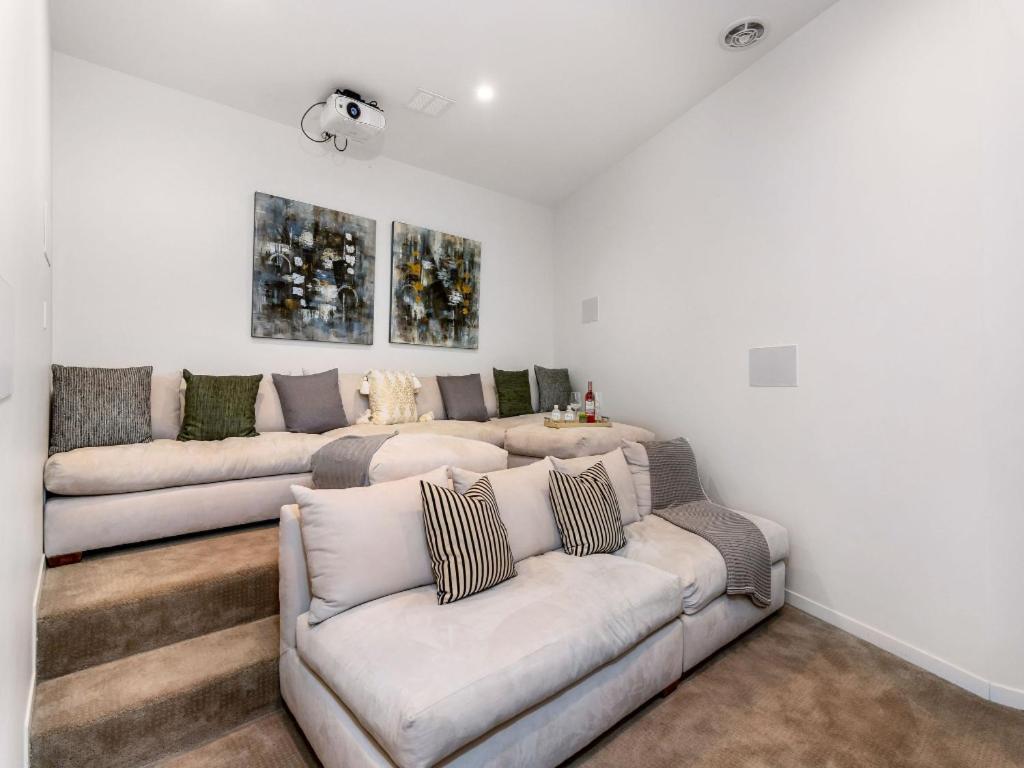Villa Hollywood Ev2 *
